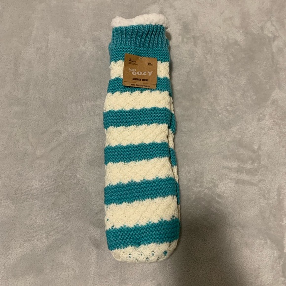 JUST COZY SLIPPER SOCKS - Picture 1 of 3